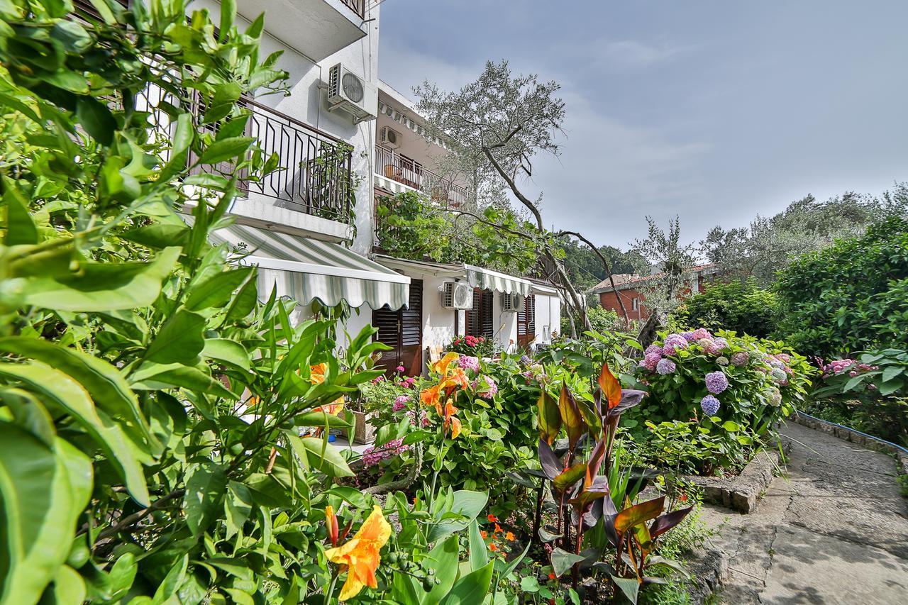 Sofija Apartments Sveti Stefan Exterior photo